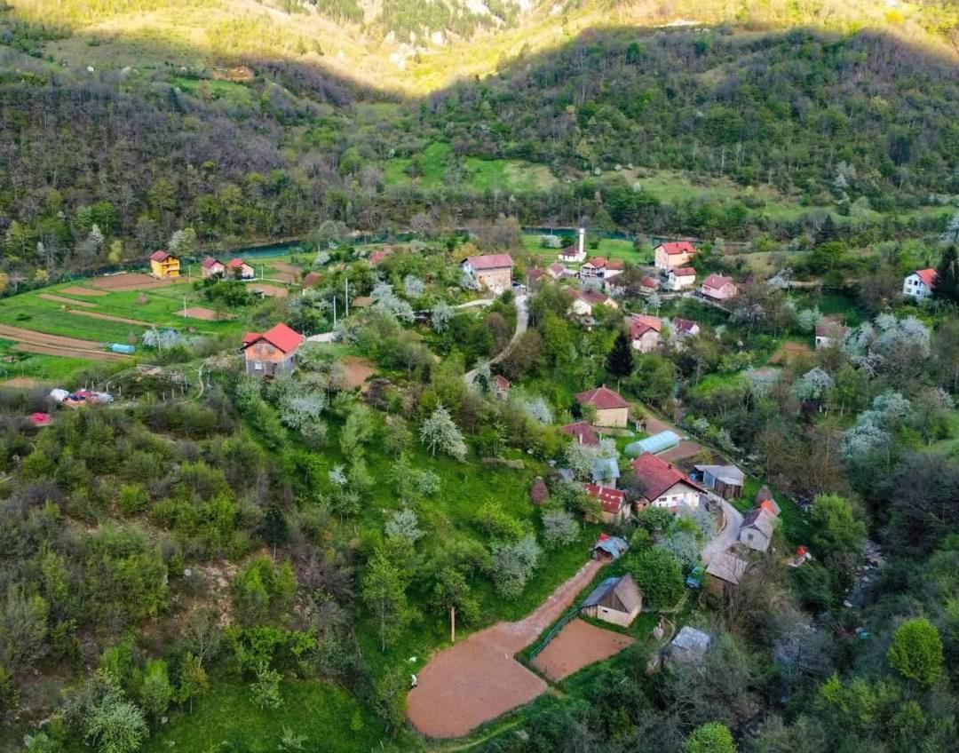 Dzajicaa Buk Rooms - Noahs Ark Konjic Buitenkant foto